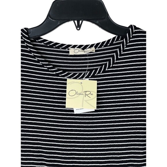 Olivia Rae Round Neck Short Sleeve Stripped Layered Top Stretch Size Small USA - Picture 2 of 7